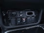 Mitsubishi Outlander 2.0 PHEV instyle+ (APPLE CARPLAY,SCHUIFDAK,LED,LEDER,ELECTRISCHE STOELEN,STOEVERWARMING,CAMERA,NETTESTAAT)
