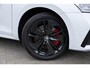Skoda Octavia Combi 1.4 TSI RS iV PHEV Business | Plug-in Hybrid (PHEV) | Trekhaak | Navigatie 10" | Virtual Cockpit | Matrix LED Koplampen | Keyless Entry | Apple Carplay | Android Auto