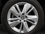 Skoda Karoq 1.5 TSI 150pk DSG ACT Selection Navigatie Apple Carplay/Android Auto Camera Parkeer sensoren Adaptieve Cruise Control Lichtmetalen Velgen Digitale Cockpit