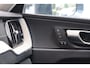 Volvo XC60 T6 Recharge AWD Plus Bright | Long Range | Stoelverwarming | Trekhaak | Leder | Panoramadak | Pilot Assist | Keyless