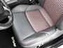 Toyota RAV4 2.5 Plug-in Hybrid AWD Style | BTW voertuig | Stuur+stoelverwarming | dodehoek detectie | Elektrische achterklep | Parkeersensoren Voor+achter | trekhaak afneembaar | Apple CarPlay/Android auto |