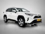 Toyota RAV4 2.5 Plug-in Hybrid AWD Style | BTW voertuig | Stuur+stoelverwarming | dodehoek detectie | Elektrische achterklep | Parkeersensoren Voor+achter | trekhaak afneembaar | Apple CarPlay/Android auto |