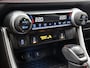Toyota RAV4 2.5 Plug-in Hybrid AWD Style | BTW voertuig | Stuur+stoelverwarming | dodehoek detectie | Elektrische achterklep | Parkeersensoren Voor+achter | trekhaak afneembaar | Apple CarPlay/Android auto |