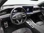 Volkswagen Passat Variant 1.5 eHybrid 272 Pk Automaat R-Line Business | Stoel/Stuurverwarming | Head Up | Matrix LED | Panorama dak | 360° Camera | Massage | Trekhaak | 18 Inch | 29.438 Km !!