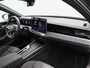 Volkswagen Passat Variant 1.5 eHybrid 272 Pk Automaat R-Line Business | Stoel/Stuurverwarming | Head Up | Matrix LED | Panorama dak | 360° Camera | Massage | Trekhaak | 18 Inch | 29.438 Km !!