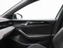 Volkswagen Passat Variant 1.5 eHybrid 272 Pk Automaat R-Line Business | Stoel/Stuurverwarming | Head Up | Matrix LED | Panorama dak | 360° Camera | Massage | Trekhaak | 18 Inch | 29.438 Km !!