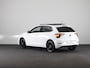 Volkswagen Polo 1.0 TSI Life 95 pk | Navigatie via App | Panoramadak | 17" LM velgen | Parkeersensoren | Adaptieve cruise control | LED koplampen | Stoelverwarming |