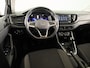 Volkswagen Polo 1.0 TSI Life 95 pk | Navigatie via App | Panoramadak | 17" LM velgen | Parkeersensoren | Adaptieve cruise control | LED koplampen | Stoelverwarming |
