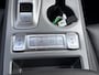 Hyundai Kona Electric EV Premium 64 kWh / SOH 100% / Trekhaak ( 300 kg ) / Achterbank verwarmd / Voorstoelen verwarmd en gekoeld /