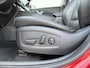 Hyundai Kona Electric EV Premium 64 kWh / SOH 100% / Trekhaak ( 300 kg ) / Achterbank verwarmd / Voorstoelen verwarmd en gekoeld /