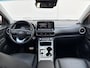 Hyundai Kona Electric EV Premium 64 kWh / SOH 100% / Trekhaak ( 300 kg ) / Achterbank verwarmd / Voorstoelen verwarmd en gekoeld /