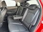 Hyundai Kona Electric EV Premium 64 kWh / SOH 100% / Trekhaak ( 300 kg ) / Achterbank verwarmd / Voorstoelen verwarmd en gekoeld /