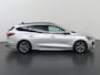 Ford Focus 1.0 EcoBoost Hybrid ST Line X | Trekhaak Afneembaar | Panoramadak | Winterpakket | Matrix Led Koplampen | Parkeercamera |