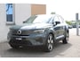 Volvo EX40 Single Motor Extended Range Ultra Europa 82 kWh 20-Inch 5-Spaaks Black Diamond Cut lichtmetalen velgen | Extra getint glas achter | Spatlappen achter | Google navigatie | Visual Park Assist | Adaptieve Cruise Control | BLIS | Panoramadak