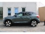 Volvo EX40 Single Motor Extended Range Ultra Europa 82 kWh 20-Inch 5-Spaaks Black Diamond Cut lichtmetalen velgen | Extra getint glas achter | Spatlappen achter | Google navigatie | Visual Park Assist | Adaptieve Cruise Control | BLIS | Panoramadak