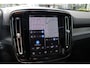 Volvo EX40 Single Motor Extended Range Ultra Europa 82 kWh 20-Inch 5-Spaaks Black Diamond Cut lichtmetalen velgen | Extra getint glas achter | Spatlappen achter | Google navigatie | Visual Park Assist | Adaptieve Cruise Control | BLIS | Panoramadak