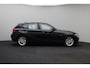 BMW 1-Serie 116i Business+ 2012 | Navigatie | Cruise Control | Stoel Verwarming | Parkeersensoren | Lichtmetalen Velgen | 2 Sleutels | Boekjes | Stuurwiel Bediening | Regensensor