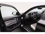 BMW 1-Serie 116i Business+ 2012 | Navigatie | Cruise Control | Stoel Verwarming | Parkeersensoren | Lichtmetalen Velgen | 2 Sleutels | Boekjes | Stuurwiel Bediening | Regensensor