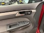 Volkswagen Touran 1.2 TSI Highline BlueMotion * 7 Persoons / Panoramadak / Trekhaak / Navigatie *