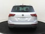 Volkswagen Tiguan 1.4 TSI eHybrid Life Business | SoH 93% | Trekhaak | Adaptieve cruise control | Achteruitrijcamera | Navigatie | Adaptieve cruise control | Stoel- en stuurwielverwarming | 3-zone airco |