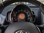Toyota Aygo 1.0 VVT-i x-play Camera / Carplay / Airco / 5D