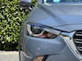 Mazda CX-3 2.0 SkyActiv-G 121 LUXURY, NAVIGATIE, CRUISE CONTROL, CLIMATE CONTROL, STOELVERWARMING, HALF LEDER, DODEHOEK, KEYLESS, HUD, LED, DAB, LICHTMETAAL 18"