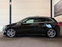 Mercedes-Benz B-klasse 180 AMG Pano, Cruise Control, Apple Carplay, Sfeerverlichting, Elek Stoelen, Multibeam, Achteruitrijcamera