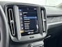 Volvo XC40 T2 A/T Momentum Core | 17" | Navigatie | Parkeercamera | Trekhaak | Parkeersensoren V+A | Cruise Control | Climate Control