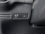 Volvo XC40 T2 A/T Momentum Core | 17" | Navigatie | Parkeercamera | Trekhaak | Parkeersensoren V+A | Cruise Control | Climate Control