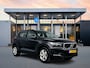 Volvo XC40 T2 A/T Momentum Core | 17" | Navigatie | Parkeercamera | Trekhaak | Parkeersensoren V+A | Cruise Control | Climate Control
