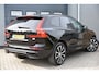 Volvo XC60 2.0 T6 Plug-in hybrid AWD Plus Dark SOH 97% / Trekhaak / Panoramadak / Harman Kardon