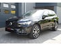 Volvo XC60 2.0 T6 Plug-in hybrid AWD Plus Dark SOH 97% / Trekhaak / Panoramadak / Harman Kardon