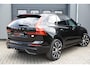 Volvo XC60 2.0 T6 Plug-in hybrid AWD Plus Dark SOH 97% / Trekhaak / Panoramadak / Harman Kardon