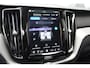 Volvo XC60 2.0 T6 Plug-in hybrid AWD Plus Dark SOH 97% / Trekhaak / Panoramadak / Harman Kardon