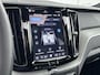 Volvo XC60 T8 Recharge Ultra Black Edition | 21" | Luchtvering | Trekhaak | 360 Camera | Harman Kardon | Head-Up | Full LED | Panoramadak | Elektr. verst. Stoelen
