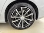 Volvo V60 T8 Ultra Dark | 18" | Trekhaak | Harman Kardon | Elektr. verst. Stoelen | Head-Up | Panoramadak | Full LED | Leder Dashboard