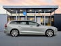 Volvo V60 T8 Ultra Dark | 18" | Trekhaak | Harman Kardon | Elektr. verst. Stoelen | Head-Up | Panoramadak | Full LED | Leder Dashboard