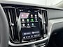 Volvo V60 T8 Ultra Dark | 18" | Trekhaak | Harman Kardon | Elektr. verst. Stoelen | Head-Up | Panoramadak | Full LED | Leder Dashboard
