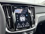 Volvo V60 T8 Ultra Dark | 18" | Trekhaak | Harman Kardon | Elektr. verst. Stoelen | Head-Up | Panoramadak | Full LED | Leder Dashboard