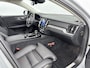 Volvo V60 T8 Ultra Dark | 18" | Trekhaak | Harman Kardon | Elektr. verst. Stoelen | Head-Up | Panoramadak | Full LED | Leder Dashboard