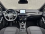 Ford Focus 1.0 EcoBoost Hybrid ST Line X | Carplay | Rijstrook assistent | Cruise control | DAB | Camera | Zwarte hemel | NAVI |