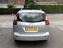 Mazda 5 1.8 Touring 7P Inruilauto’s tegen vaste prijzen. Voor meer info: 0638140850 Bij de verkoop van gebruikte voertuigen door CD-Cars wordt geen standaard garantie verstrekt. De koper aanvaardt het voertuig in de staat waarin het zich bevindt op het moment van aankoop