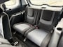 Mazda 5 1.8 Touring 7P Inruilauto’s tegen vaste prijzen. Voor meer info: 0638140850 Bij de verkoop van gebruikte voertuigen door CD-Cars wordt geen standaard garantie verstrekt. De koper aanvaardt het voertuig in de staat waarin het zich bevindt op het moment van aankoop