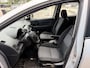 Mazda 5 1.8 Touring 7P Inruilauto’s tegen vaste prijzen. Voor meer info: 0638140850 Bij de verkoop van gebruikte voertuigen door CD-Cars wordt geen standaard garantie verstrekt. De koper aanvaardt het voertuig in de staat waarin het zich bevindt op het moment van aankoop