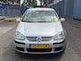 Volkswagen Golf 1.4 Trendline Inruilauto’s tegen vaste prijzen. Voor meer info: 0638140850 Bij de verkoop van gebruikte voertuigen door CD-Cars wordt geen standaard garantie verstrekt. De koper aanvaardt het voertuig in de staat waarin het zich bevindt op het moment van aankoop