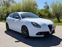 Alfa Romeo Giulietta 1.4 Turbo MultiAir Super Automaat / Navi / 18" Velgen / Alcantara / Stoelverwarming / Clima / PDC / Cruise