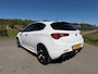 Alfa Romeo Giulietta 1.4 Turbo MultiAir Super Automaat / Navi / 18" Velgen / Alcantara / Stoelverwarming / Clima / PDC / Cruise