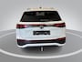Volkswagen Tayron 1.5 eHybrid 272pk DSG R-Line Edition · Panoramadak · Inklap. Trekhaak · Harman Kardon · 360 Camera · Leder Varenna · Elek. Stoelen + Geheugen & Massage · Achterbank verwarmd · Garantie t/m 02-06-2030 of 100.000km