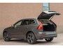 Volvo XC60 T8 Twin Engine AWD Momentum, Leder, Carplay, Trekhaak, Stoelverwarming, Camera, Panoramadak, Full LED.