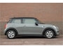 MINI Cooper 1.5 Business, 65.000km NAP, Half leder, Keyless, PDC, Climate control, Navigatie, Cruise control.
